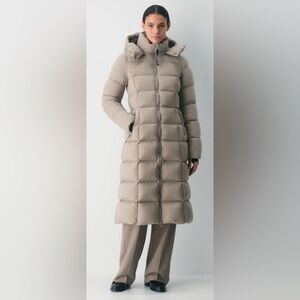 TNA The Super Puff Jacket in Light Beige